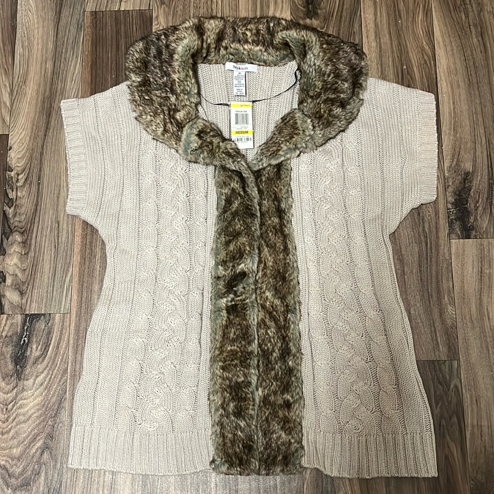NWT: Style & Co., Soft Knit Sweater; Brown Fur Collar & Edge, Medium